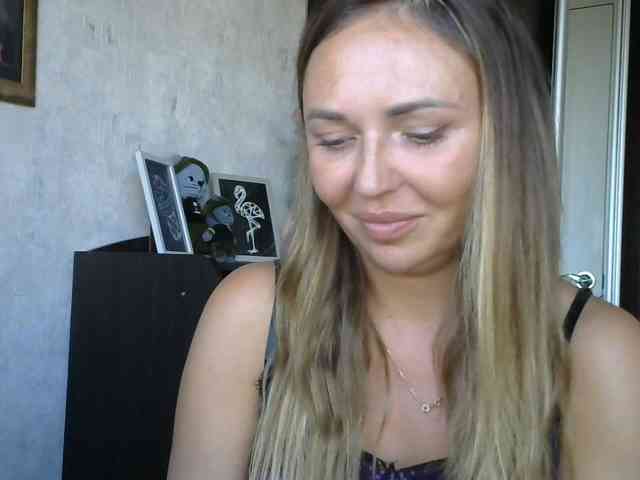 CuteFngelina CuteFngelina