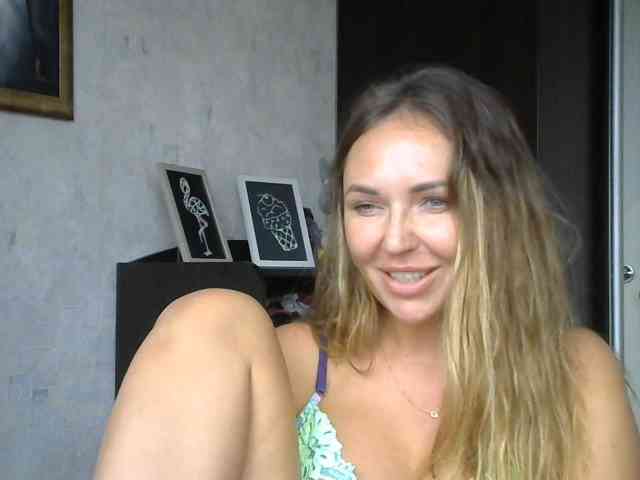CuteFngelina CuteFngelina