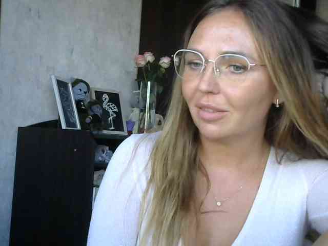 CuteAngelina webcam