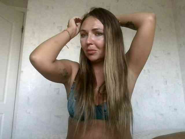 CuteAngelina webcam