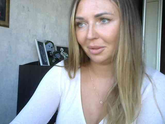 CuteAngelina webcam