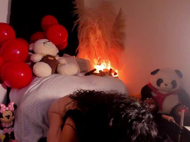 marcela47 live cam