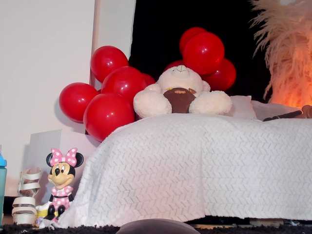 marcela47 live cam
