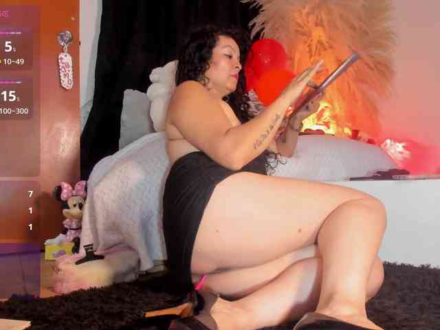 marcela47 webcam