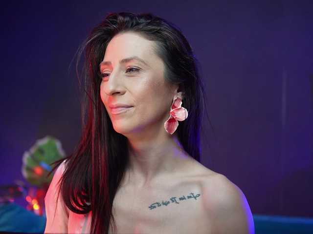 RubyRya live cam on BongaCams