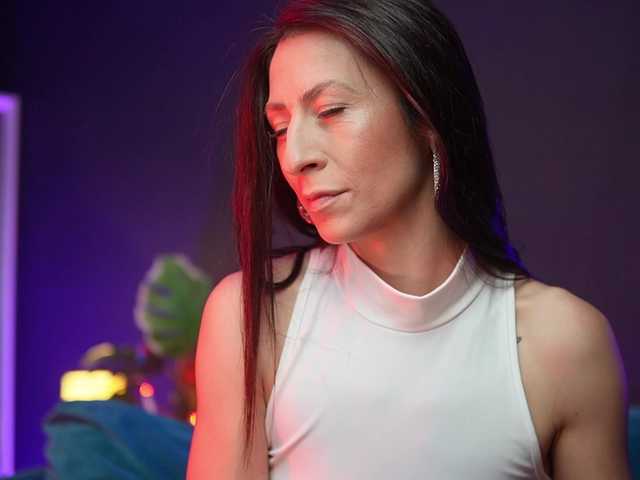RubyRya live cam on BongaCams