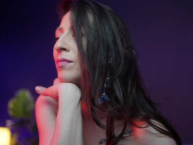 RubyRya's BongaCams show and profile