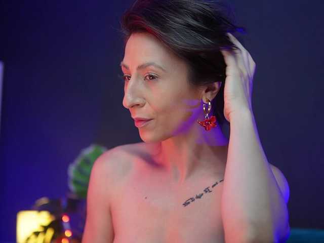 RubyRya live webcam show