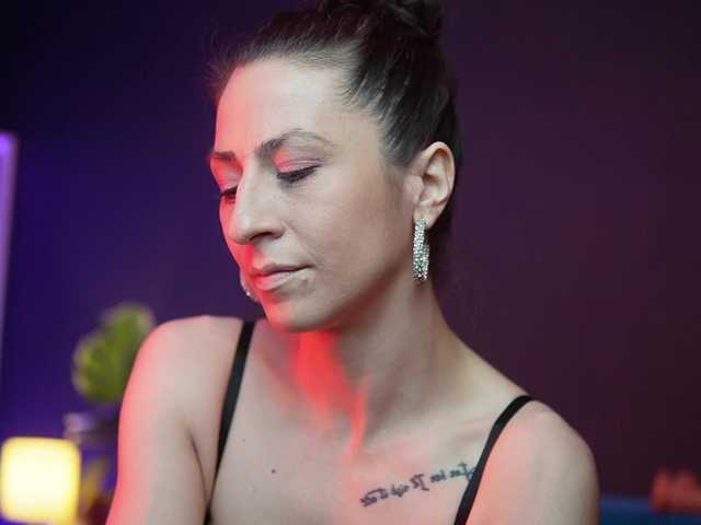 RubyRya's BongaCams show and profile