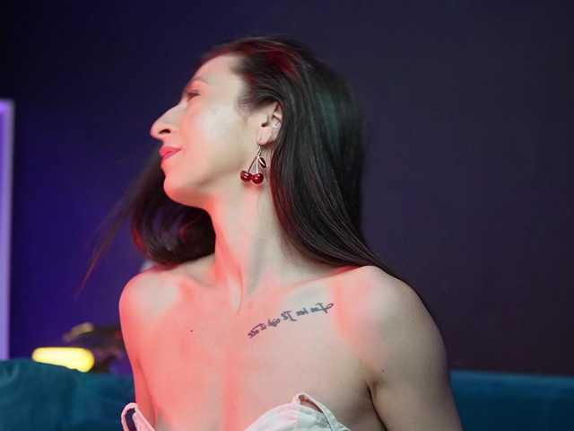 RubyRya live cam on BongaCams