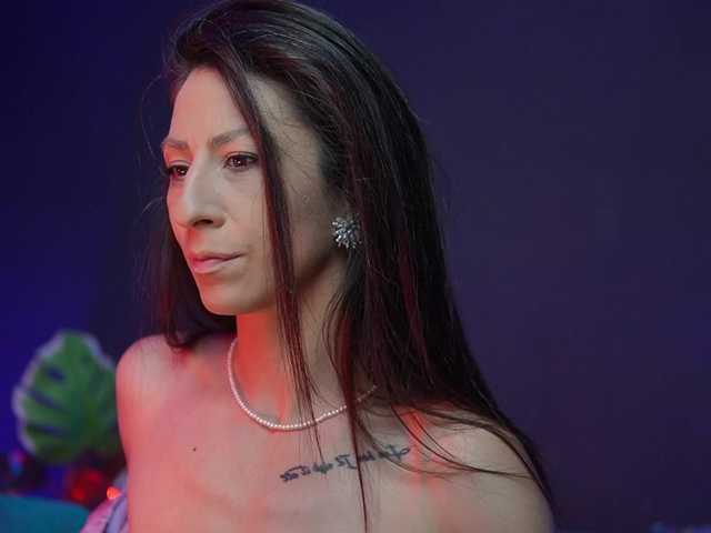 RubyRya live cam on BongaCams