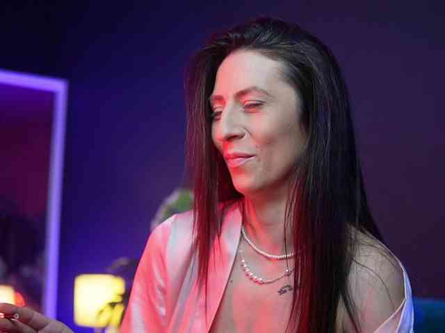 RubyRya Live Webcam on BongaCams