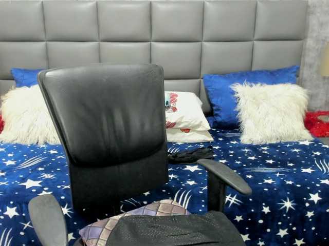 ArianaStar live cam