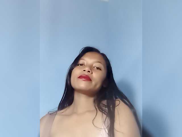 HotGirlvina25 live cam on BongaCams