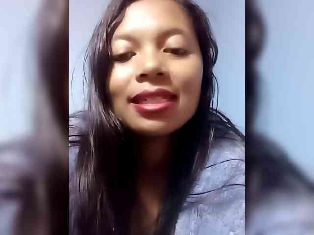 HotGirlvina25 webcam