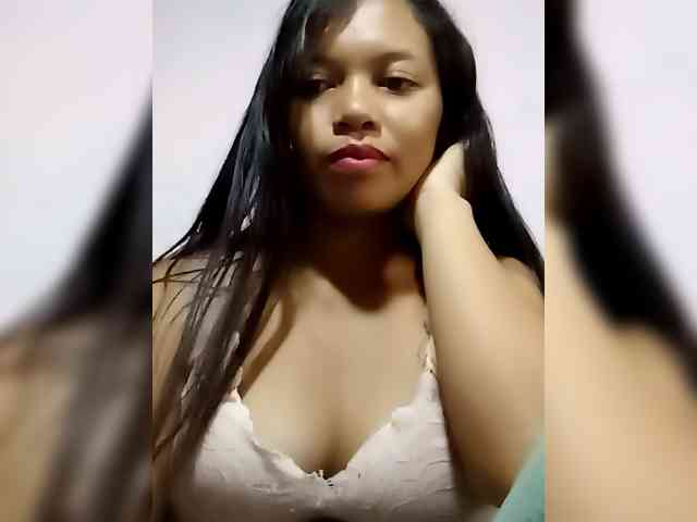 HotGirlvina25 webcam