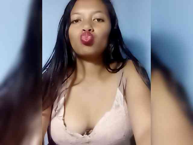 HotGirlvina25 webcam