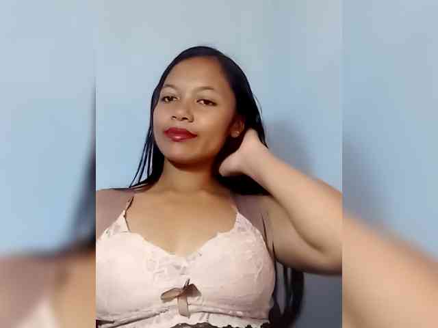 HotGirlvina25 webcam