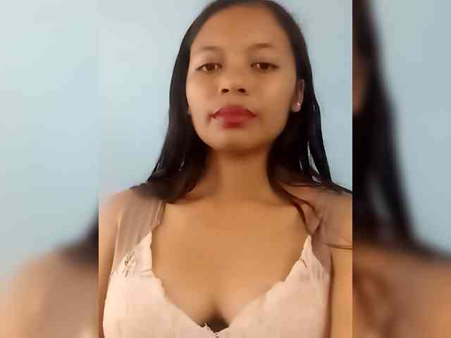 HotGirlvina25 webcam