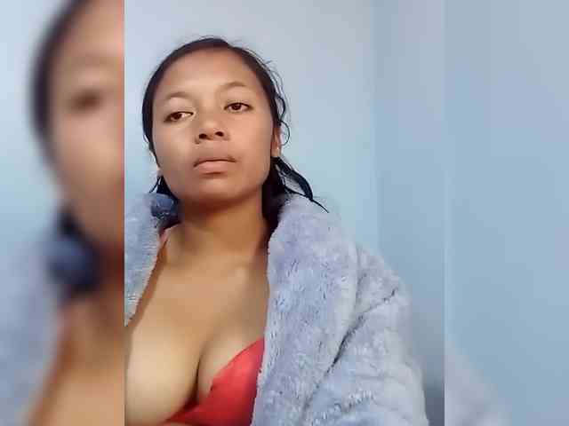 HotGirlvina25 webcam