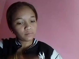 Vaninah's Live Webcam