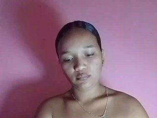 Vaninah's Live Webcam