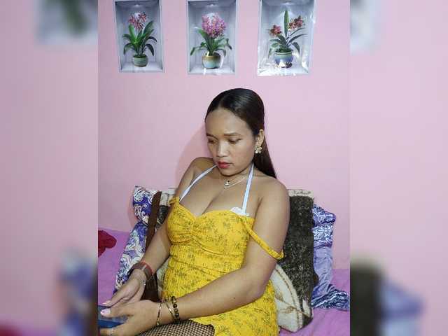 Vaninah live cam on BongaCams