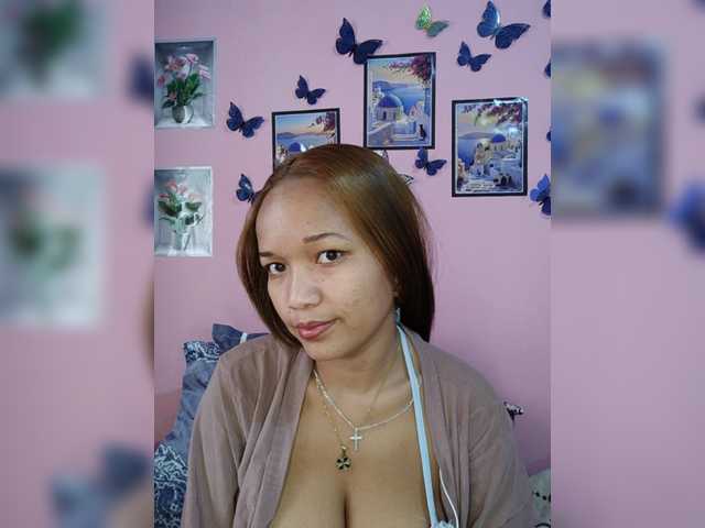 Vaninah live cam on BongaCams