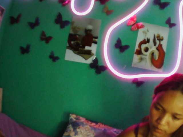 Vaninah live cam on BongaCams