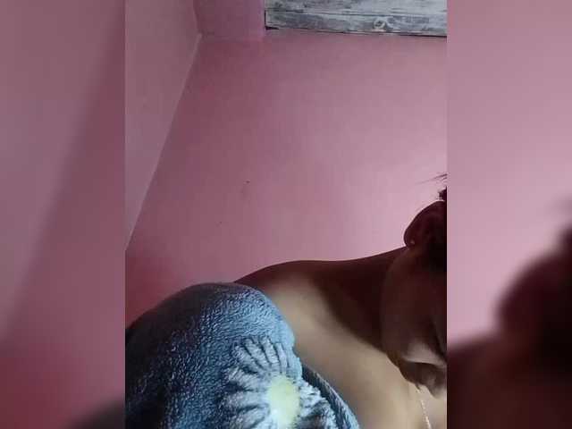 Vaninah live cam on BongaCams