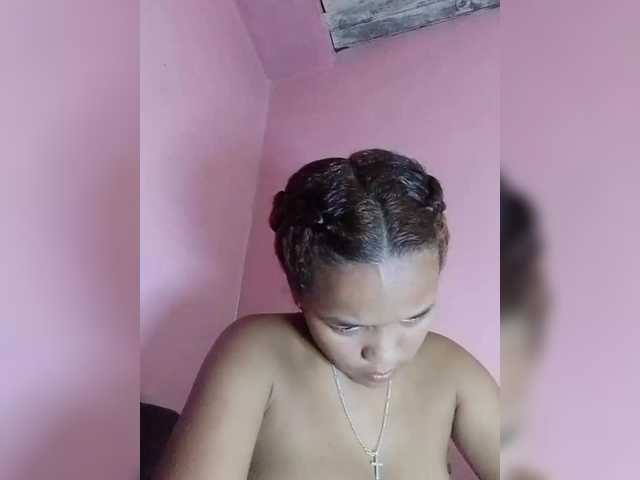 Vaninah live cam on BongaCams