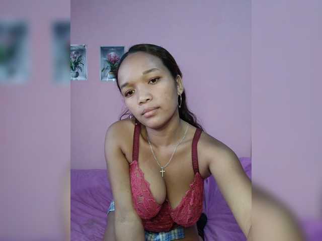 Valentina22 live webcam show