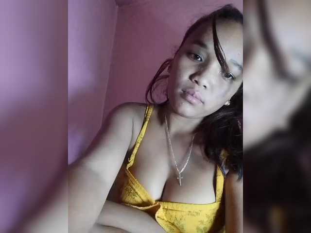 Vaninah live cam on BongaCams