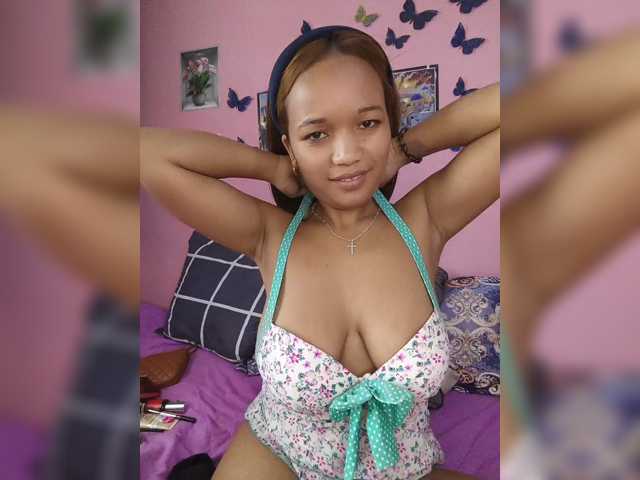Vaninah live cam on BongaCams