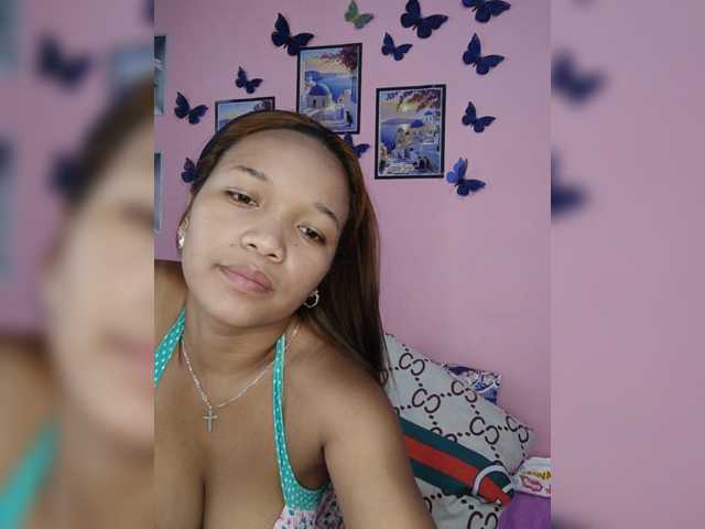 Vaninah live cam on BongaCams
