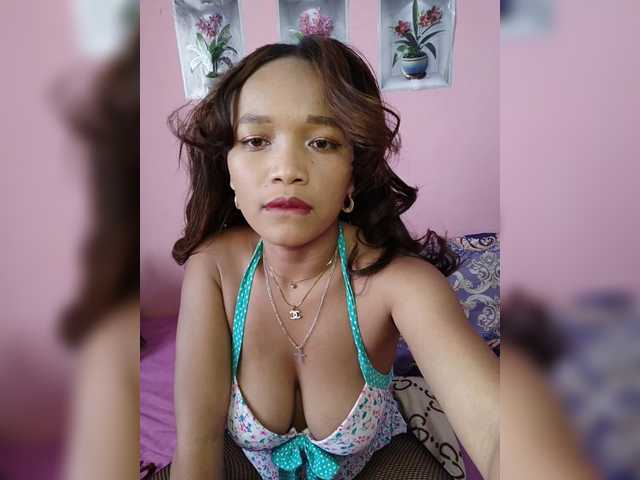 Vaninah live cam on BongaCams