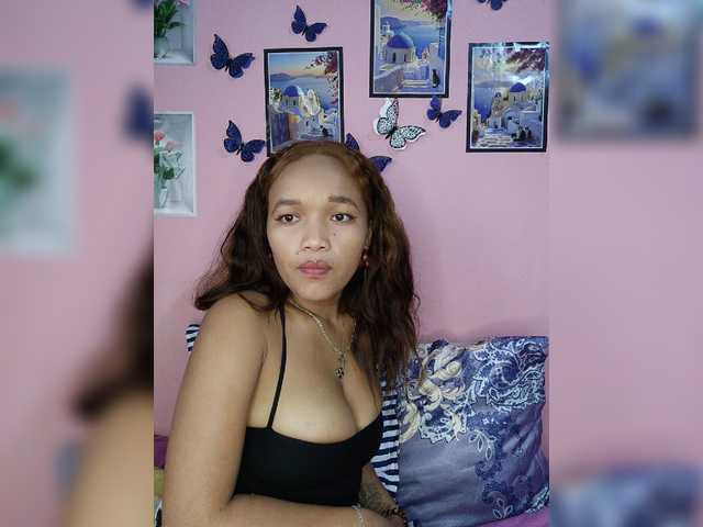 Vaninah live cam on BongaCams