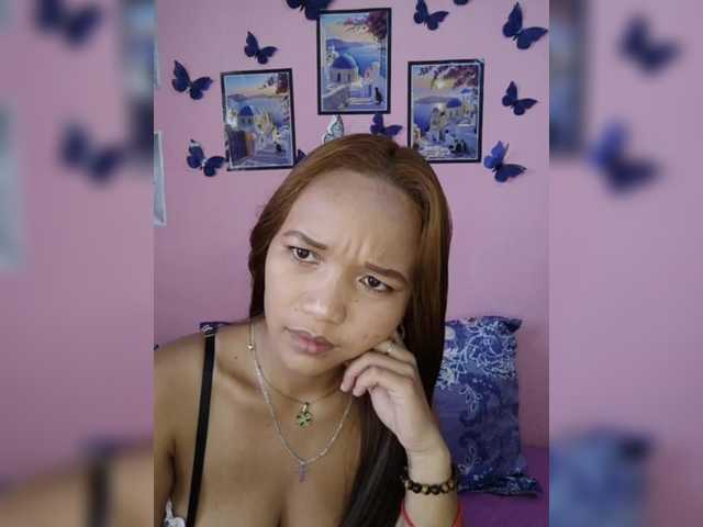 Vaninah live cam on BongaCams