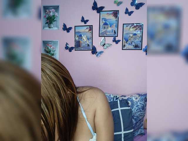 Vaninah live cam on BongaCams
