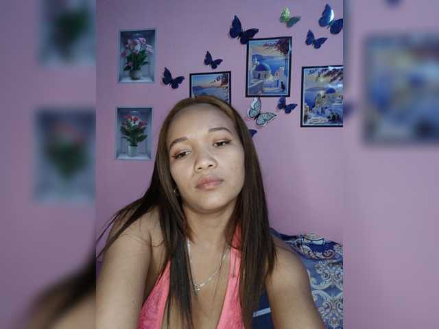 Vaninah live cam on BongaCams