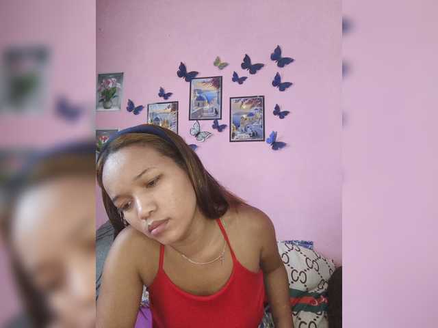 Vaninah live cam on BongaCams