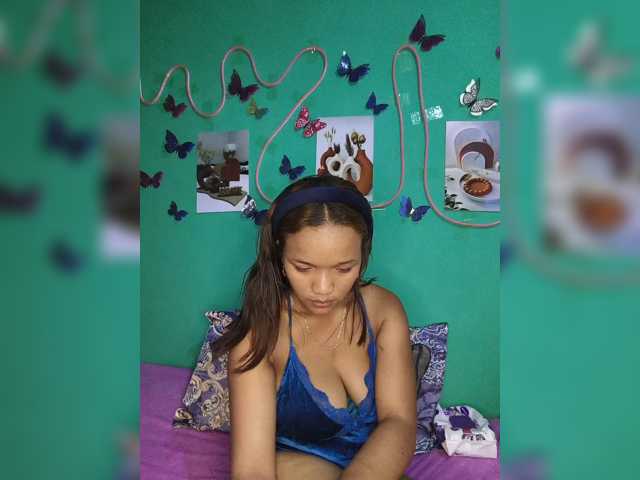 Vaninah live cam on BongaCams