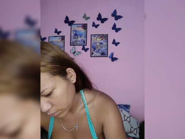 Vaninah live cam on BongaCams