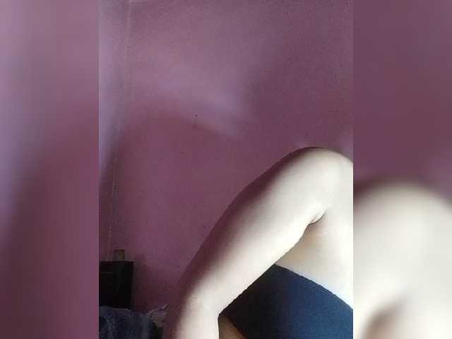 Vaninah live cam on BongaCams