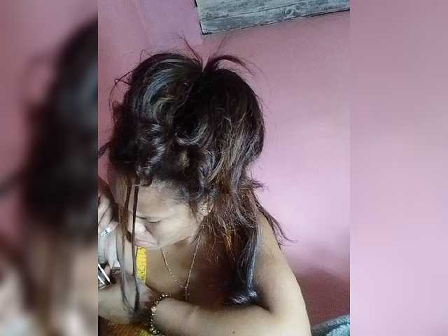 Vaninah live cam on BongaCams