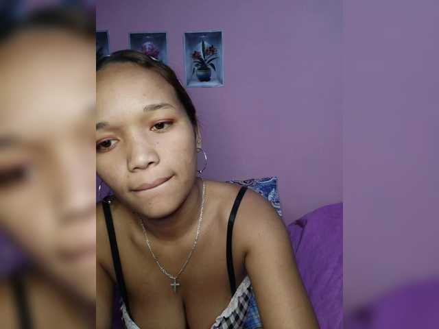 Vaninah live cam on BongaCams