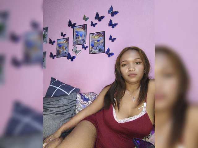 Vaninah live cam on BongaCams