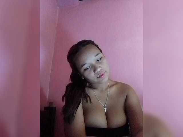 Vaninah live cam on BongaCams