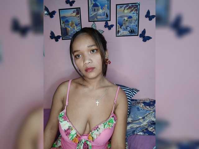Vaninah live cam on BongaCams