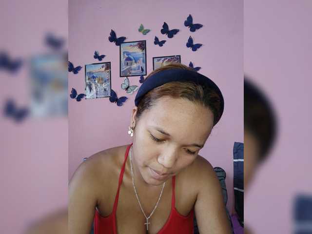 Vaninah live cam on BongaCams